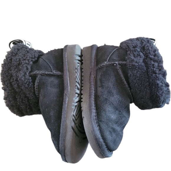 BABY UGGS 🖤 - Picture 5 of 7